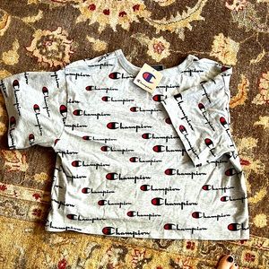 Brand new champion, crop top with tags